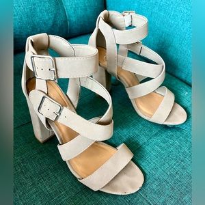 Gray/ Grey strappy Heels Suede women’s size 9 sandals